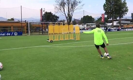 Mejorar-Tiro-Libre-Directo-Futbol-Entrenamiento-Efectivo